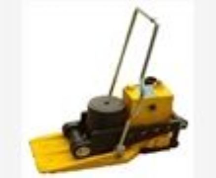 點擊查看詳細信息<br>標題：YQD-245型液壓起道器 閱讀次數：1941