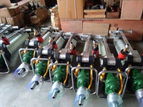 點(diǎn)擊查看詳細(xì)信息<br>標(biāo)題：MQT-130/2.8型氣動錨桿鉆機(jī)15898635797 0537-3202711 閱讀次數(shù)：2555