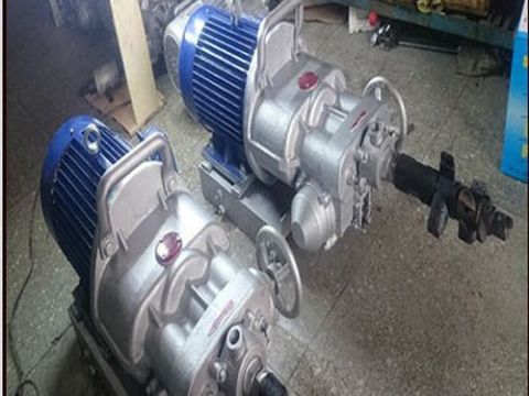 點擊查看詳細信息<br>標題：巖石電鉆 閱讀次數(shù)：2111